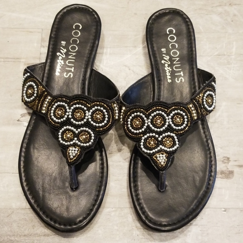 💕COCONUTS by MATISSE💕 Beaded Thong Flat Sandals
